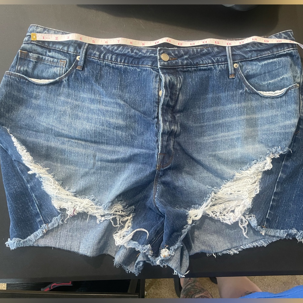 Good American Light Blue Denim Jean Shorts